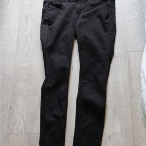 Black skinny jeans